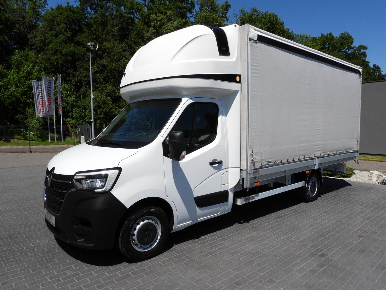 侧帘货车 RENAULT MASTER  TARPAULIN 10 PALLETS WEBASTO CRUISE CONTROL LED LIGHTS PNEUMATICS AIR CONDITIONING  165HP：图6