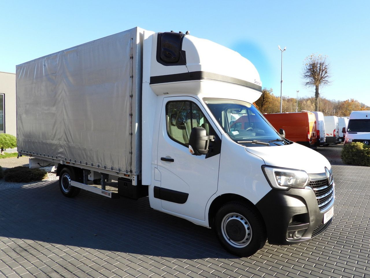 RENAULT MASTER TARPAULIN 10 PALLETS WEBASTO CRUISE CONTROL LED LIGHTS PNEUMATICS AIR CONDITIONING 165HP - 侧帘货车:图4 RENAULT MASTER TARPAULIN 10 PALLETS WEBASTO CRUISE CONTROL LED LIGHTS PNEUMATICS AIR CONDITIONING 165HP - 侧帘货车:图4