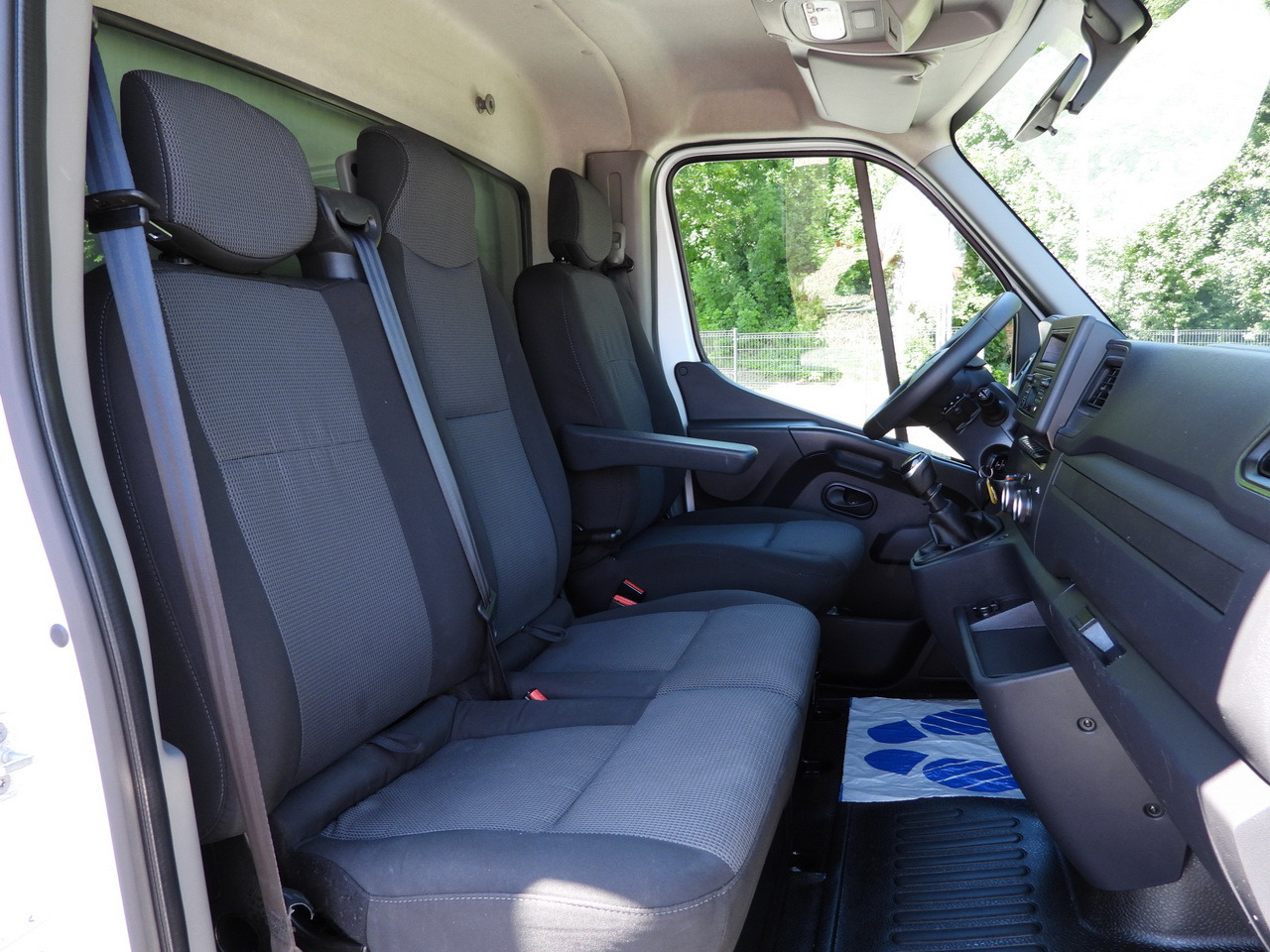 侧帘货车 RENAULT MASTER  TARPAULIN 10 PALLETS WEBASTO CRUISE CONTROL LED LIGHTS PNEUMATICS AIR CONDITIONING  165HP：图41