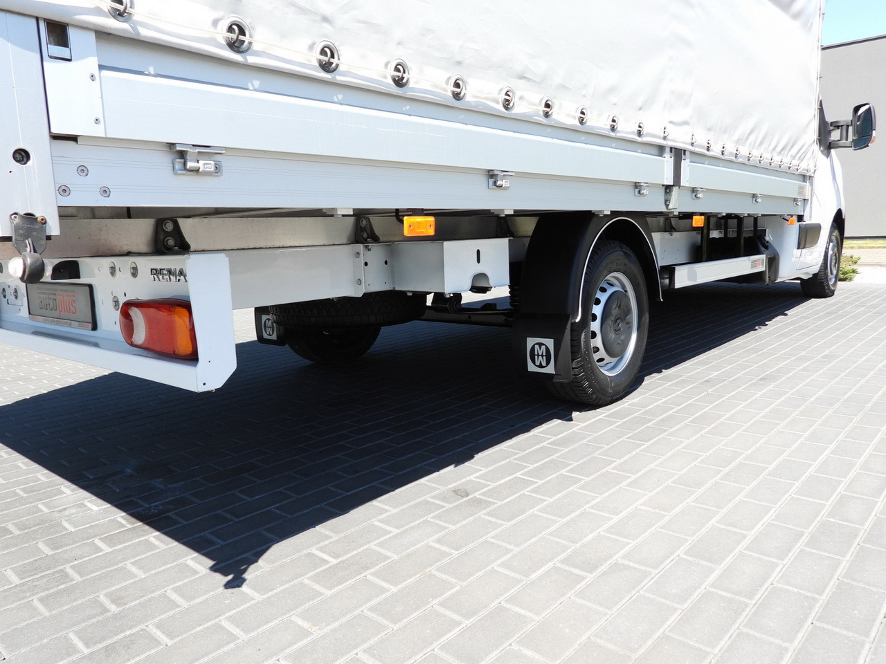 侧帘货车 RENAULT MASTER  TARPAULIN 10 PALLETS WEBASTO CRUISE CONTROL LED LIGHTS PNEUMATICS AIR CONDITIONING  165HP：图18