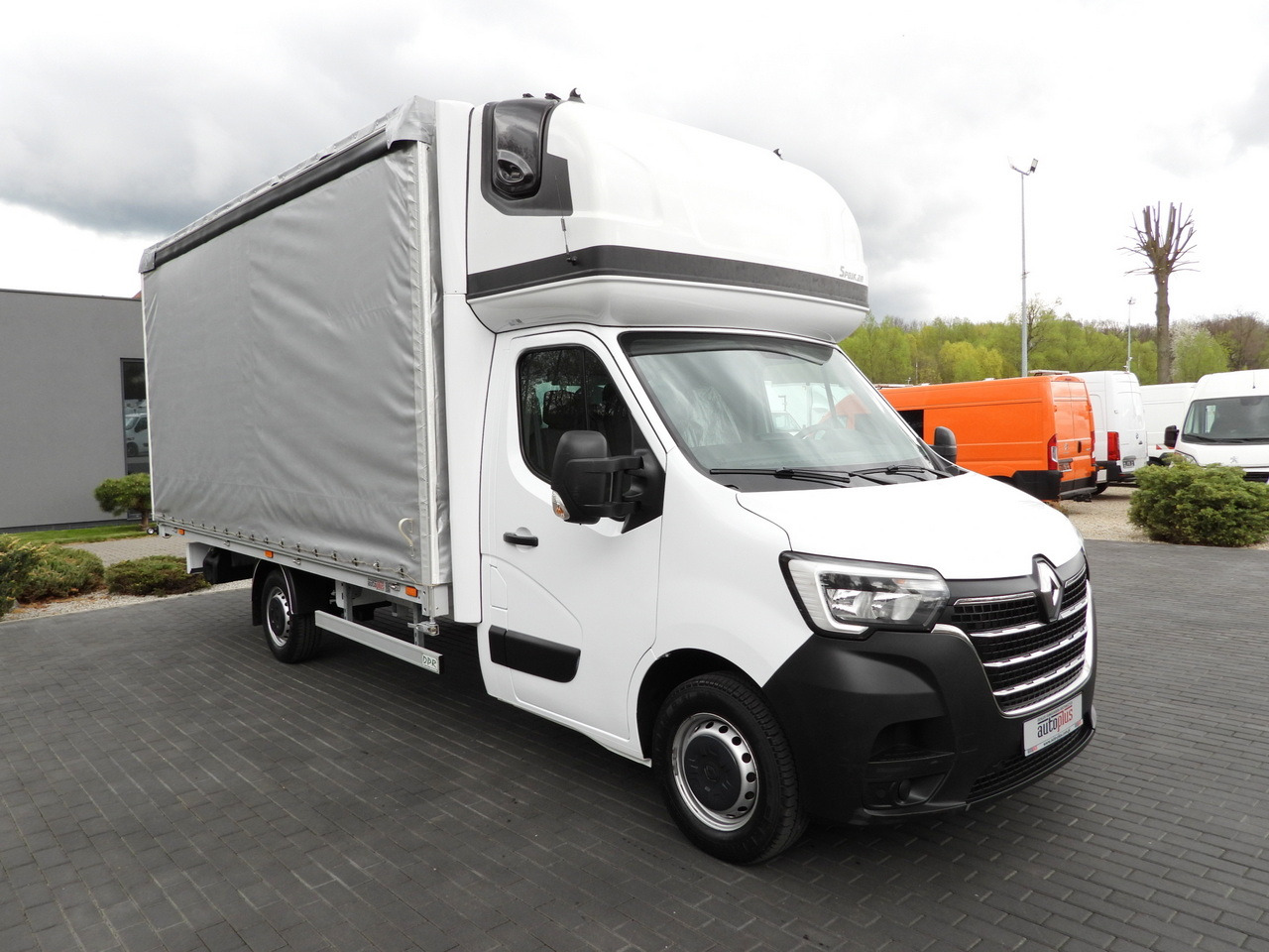 RENAULT MASTER TARPAULIN 10 PALLETS WEBASTO CRUISE CONTROL LED LIGHTS PNEUMATICS AIR CONDITIONING 165HP - 侧帘货车:图4 RENAULT MASTER TARPAULIN 10 PALLETS WEBASTO CRUISE CONTROL LED LIGHTS PNEUMATICS AIR CONDITIONING 165HP - 侧帘货车:图4