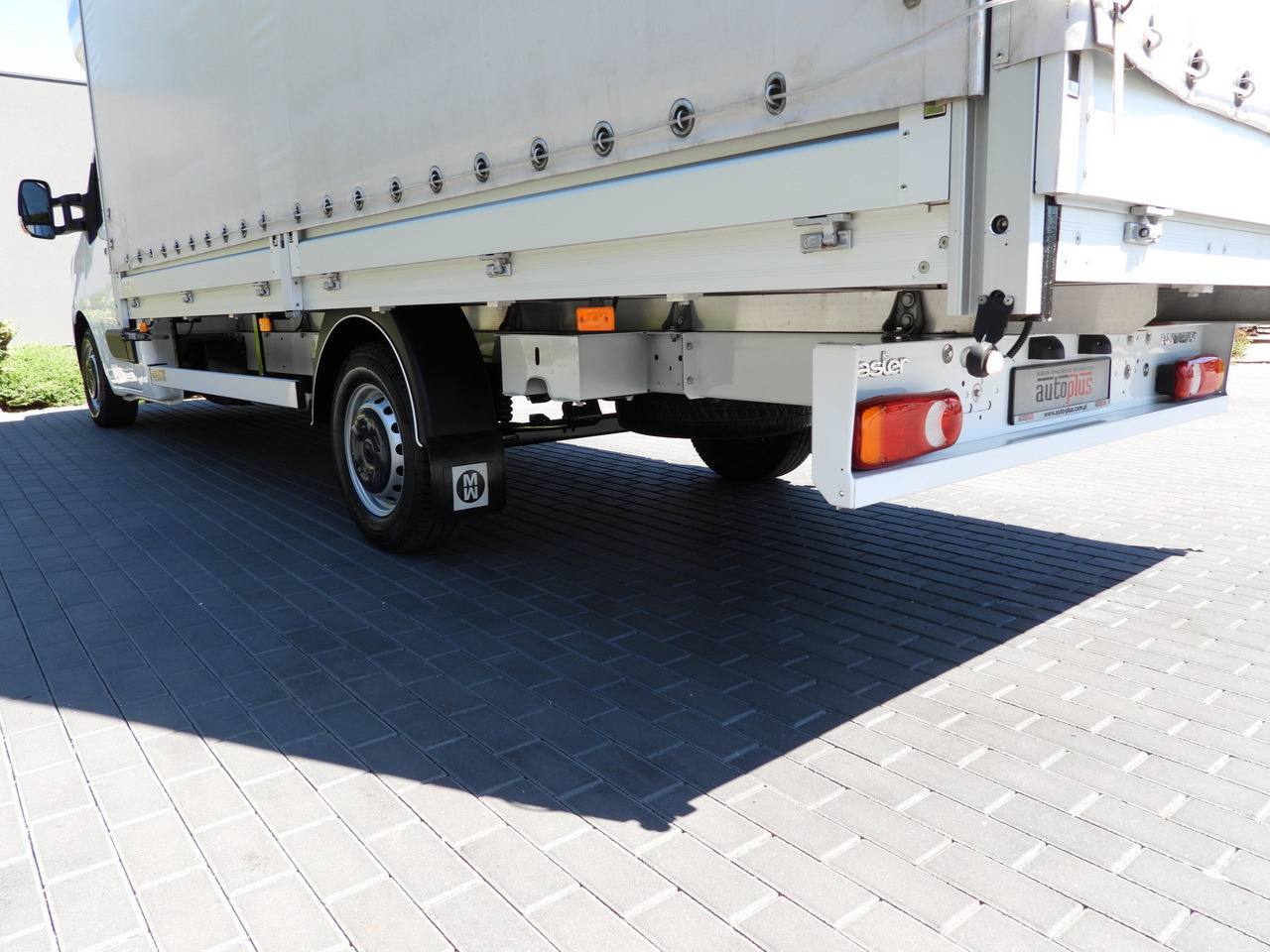 侧帘货车 RENAULT MASTER  TARPAULIN 10 PALLETS WEBASTO CRUISE CONTROL LED LIGHTS PNEUMATICS AIR CONDITIONING  165HP：图17