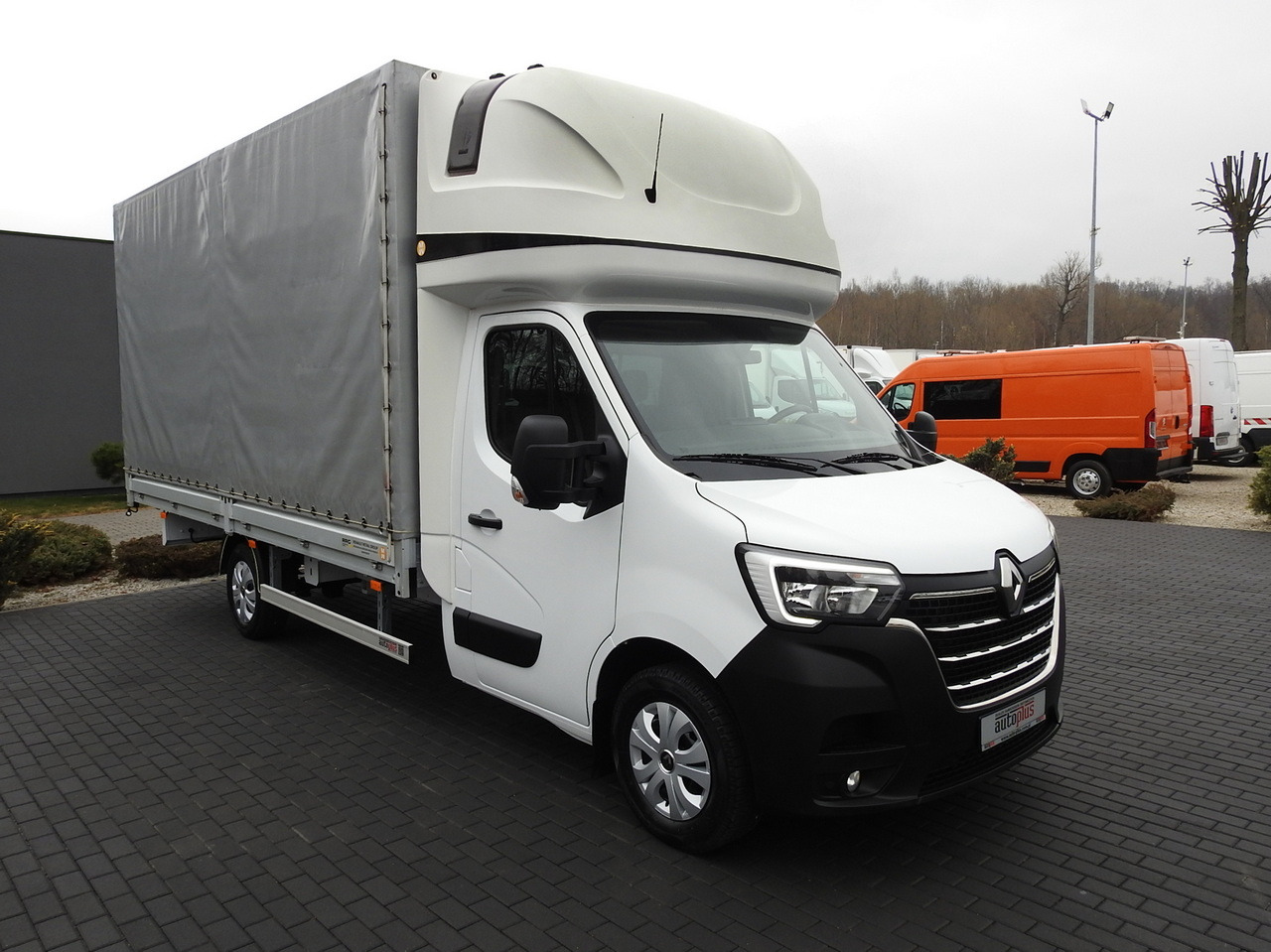 RENAULT MASTER TARPAULIN 10 PALLETS WEBASTO CRUISE CONTROL LED LIGHTS PNEUMATICS AIR CONDITIONING 165HP - 侧帘货车:图4 RENAULT MASTER TARPAULIN 10 PALLETS WEBASTO CRUISE CONTROL LED LIGHTS PNEUMATICS AIR CONDITIONING 165HP - 侧帘货车:图4