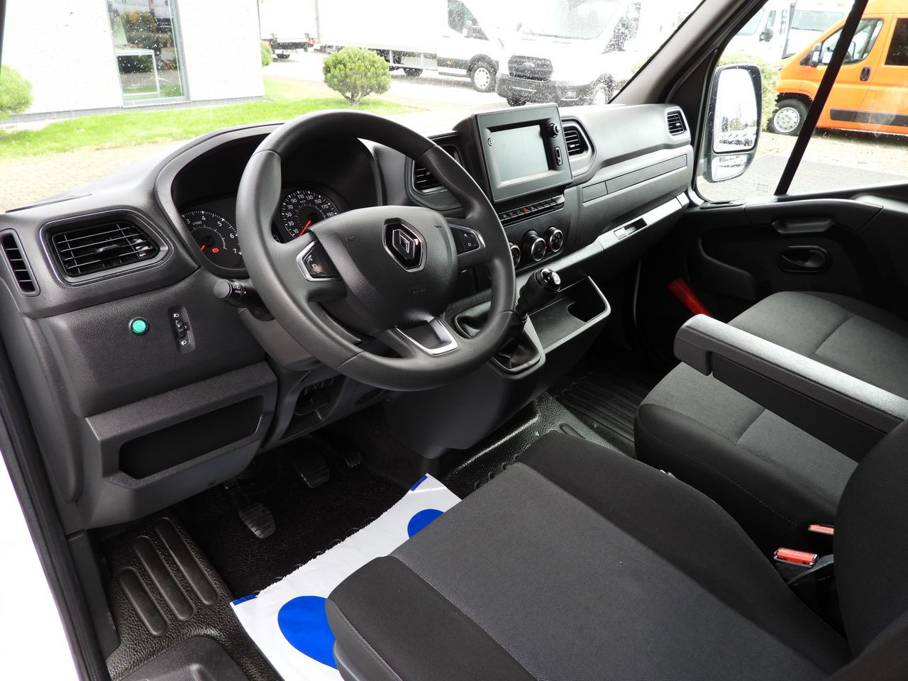 RENAULT MASTER TARPAULIN 10 PALLETS WEBASTO CRUISE CONTROL NAVIGATION LED LIGHTS TWIN WHEELS AIR CONDITIONING 165HP - 侧帘货车:图2 RENAULT MASTER TARPAULIN 10 PALLETS WEBASTO CRUISE CONTROL NAVIGATION LED LIGHTS TWIN WHEELS AIR CONDITIONING 165HP - 侧帘货车:图2