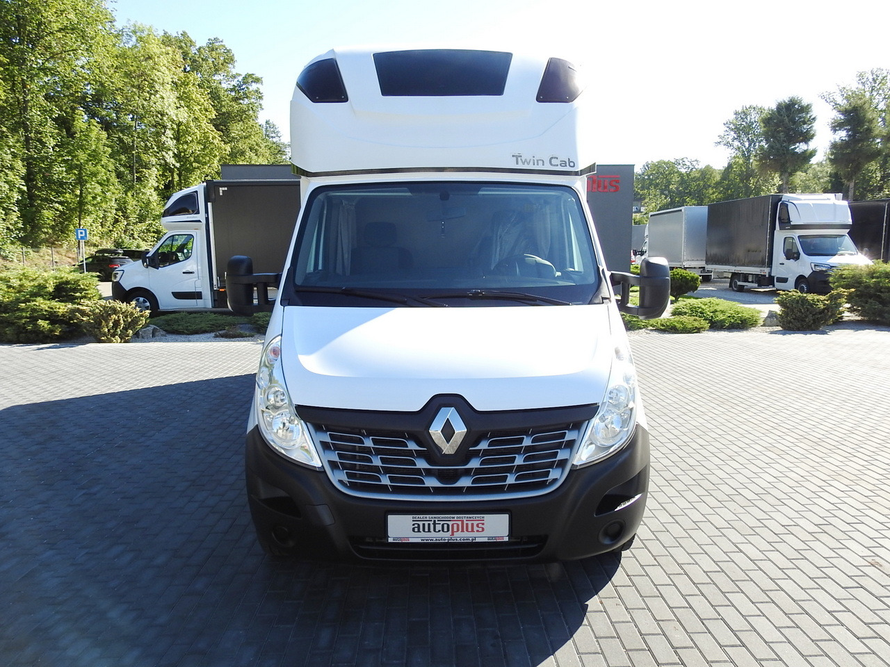 RENAULT MASTER TARPAULIN 8 PALLETS WEBASTO CRUISE CONTROL AIR CONDITIONING PNEUMATICS 170HP - 侧帘货车:图5 RENAULT MASTER TARPAULIN 8 PALLETS WEBASTO CRUISE CONTROL AIR CONDITIONING PNEUMATICS 170HP - 侧帘货车:图5