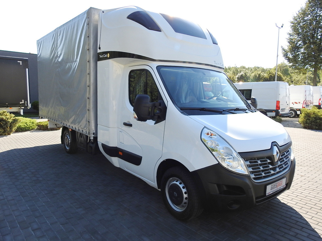 RENAULT MASTER TARPAULIN 8 PALLETS WEBASTO CRUISE CONTROL AIR CONDITIONING PNEUMATICS 170HP - 侧帘货车:图4 RENAULT MASTER TARPAULIN 8 PALLETS WEBASTO CRUISE CONTROL AIR CONDITIONING PNEUMATICS 170HP - 侧帘货车:图4