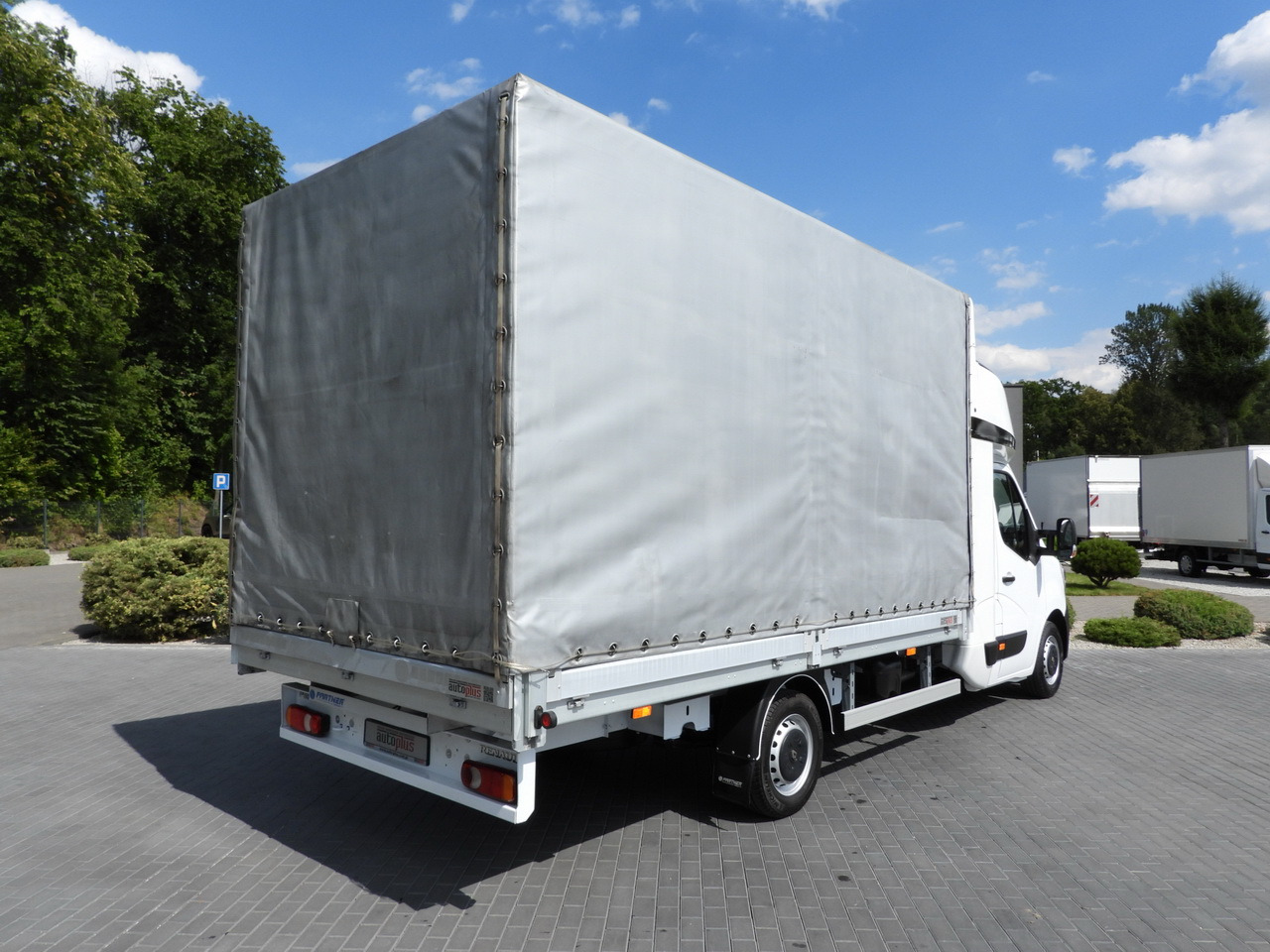 RENAULT MASTER TARPAULIN 8 PALLETS WEBASTO CRUISE CONTROL LED LIGHTS PNEUMATICS AIR CONDITIONING 165HP - 侧帘货车:图3 RENAULT MASTER TARPAULIN 8 PALLETS WEBASTO CRUISE CONTROL LED LIGHTS PNEUMATICS AIR CONDITIONING 165HP - 侧帘货车:图3