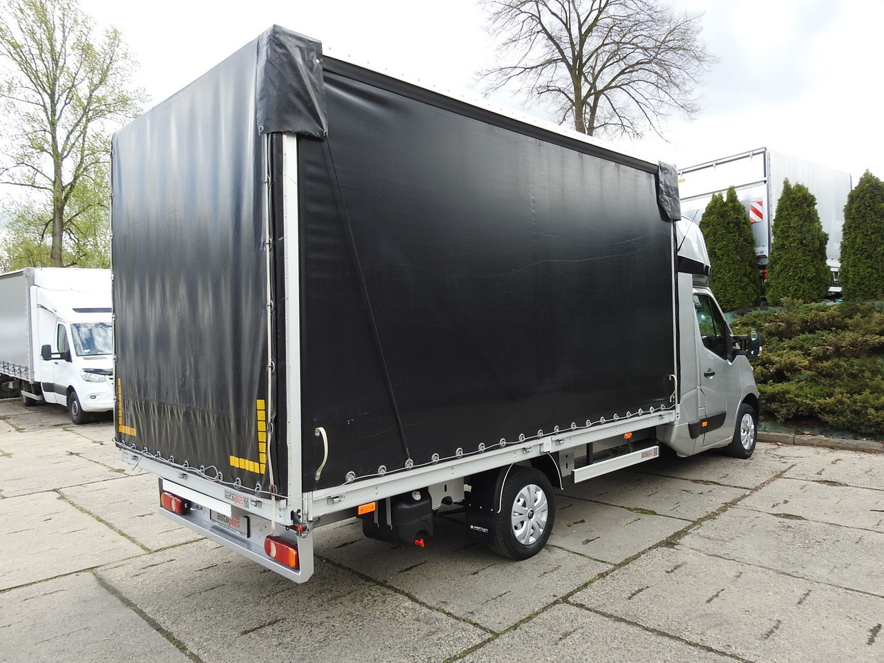 RENAULT MASTER TARPAULIN 8 PALLETS WEBASTO CRUISE CONTROL NAVIGATION AIR CONDITIONING PNEUMATICS  170HP - 侧帘货车:图3 RENAULT MASTER TARPAULIN 8 PALLETS WEBASTO CRUISE CONTROL NAVIGATION AIR CONDITIONING PNEUMATICS  170HP - 侧帘货车:图3