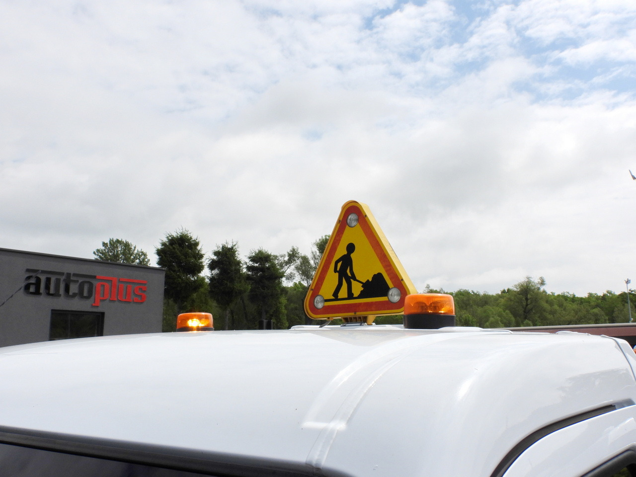 RENAULT MASTER TIPPER CRUISE CONTROL LED LIGHTS TWIN WHEELS AIR CONDITIONING  130HP 租赁 RENAULT MASTER TIPPER CRUISE CONTROL LED LIGHTS TWIN WHEELS AIR CONDITIONING  130HP：图18