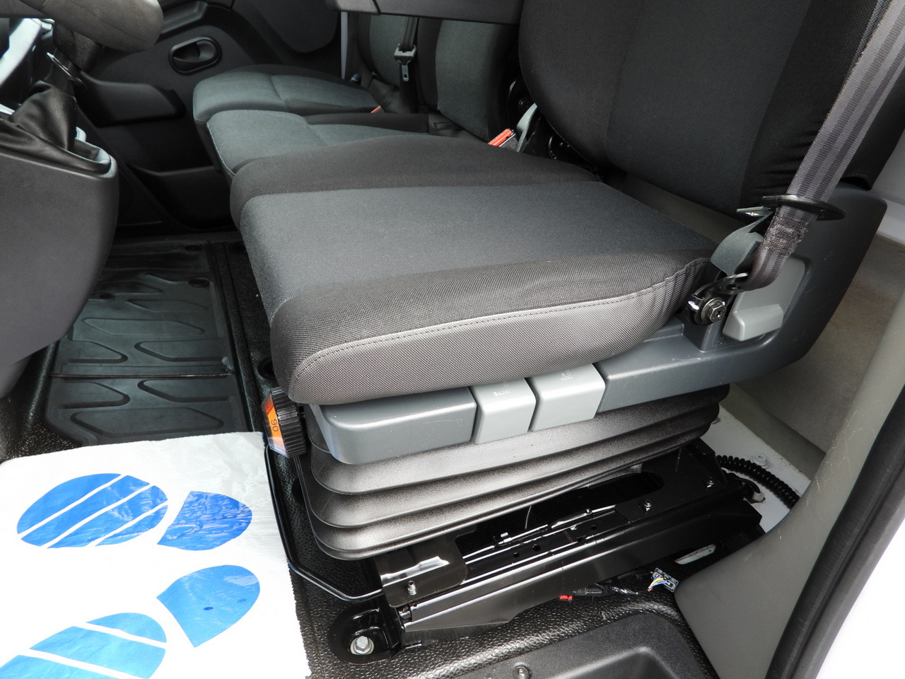 RENAULT MASTER TIPPER CRUISE CONTROL LED LIGHTS TWIN WHEELS AIR CONDITIONING  130HP 租赁 RENAULT MASTER TIPPER CRUISE CONTROL LED LIGHTS TWIN WHEELS AIR CONDITIONING  130HP：图31