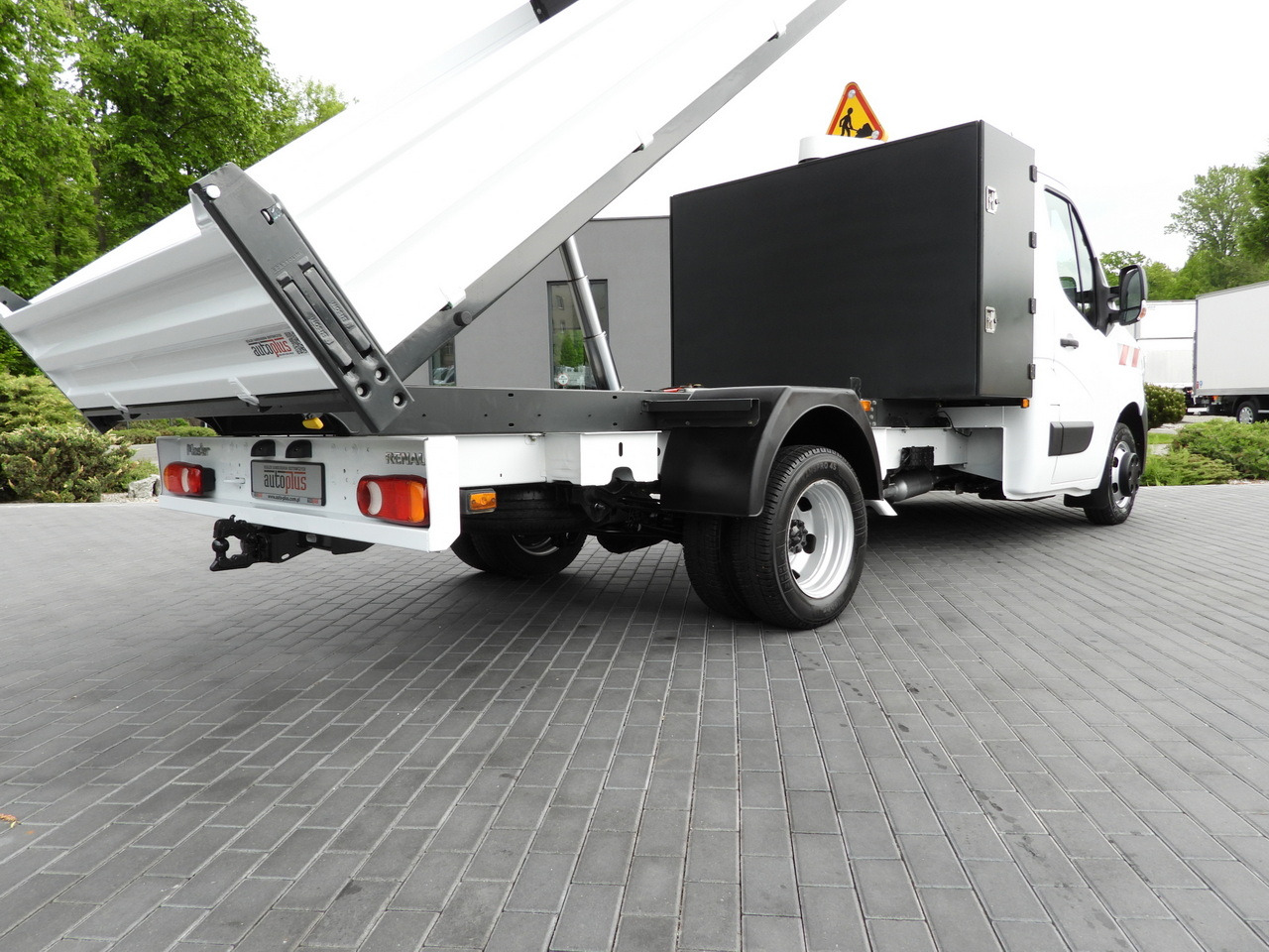 RENAULT MASTER TIPPER CRUISE CONTROL LED LIGHTS TWIN WHEELS AIR CONDITIONING  130HP 租赁 RENAULT MASTER TIPPER CRUISE CONTROL LED LIGHTS TWIN WHEELS AIR CONDITIONING  130HP：图26