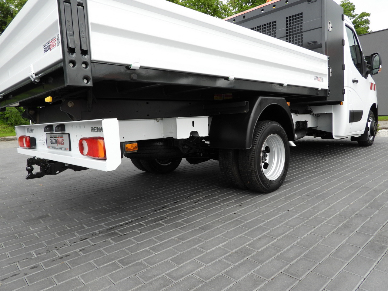RENAULT MASTER TIPPER CRUISE CONTROL LED LIGHTS TWIN WHEELS AIR CONDITIONING  130HP 租赁 RENAULT MASTER TIPPER CRUISE CONTROL LED LIGHTS TWIN WHEELS AIR CONDITIONING  130HP：图15