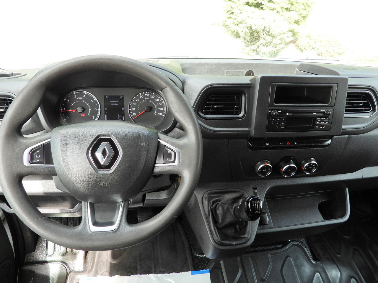 RENAULT MASTER TIPPER CRUISE CONTROL LED LIGHTS TWIN WHEELS AIR CONDITIONING  130HP 租赁 RENAULT MASTER TIPPER CRUISE CONTROL LED LIGHTS TWIN WHEELS AIR CONDITIONING  130HP：图32