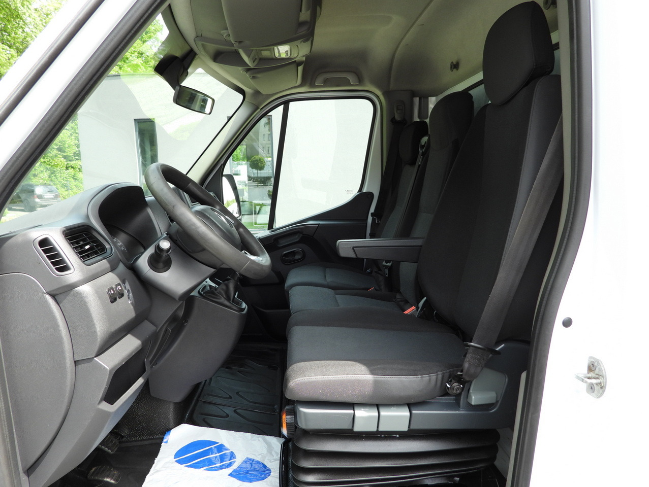 RENAULT MASTER TIPPER CRUISE CONTROL LED LIGHTS TWIN WHEELS AIR CONDITIONING  130HP 租赁 RENAULT MASTER TIPPER CRUISE CONTROL LED LIGHTS TWIN WHEELS AIR CONDITIONING  130HP：图28