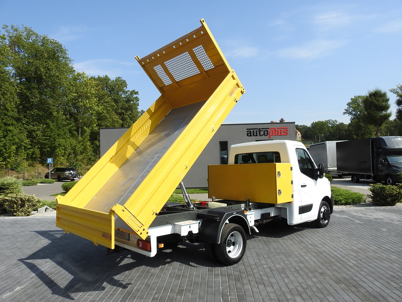 RENAULT MASTER TIPPER CRUISE CONTROL NAVIGATION AIR CONDITIONING LED LIGHTS TWIN WHEELS LOAD WEIGHT 145HP - 翻斗货车:图3 RENAULT MASTER TIPPER CRUISE CONTROL NAVIGATION AIR CONDITIONING LED LIGHTS TWIN WHEELS LOAD WEIGHT 145HP - 翻斗货车:图3