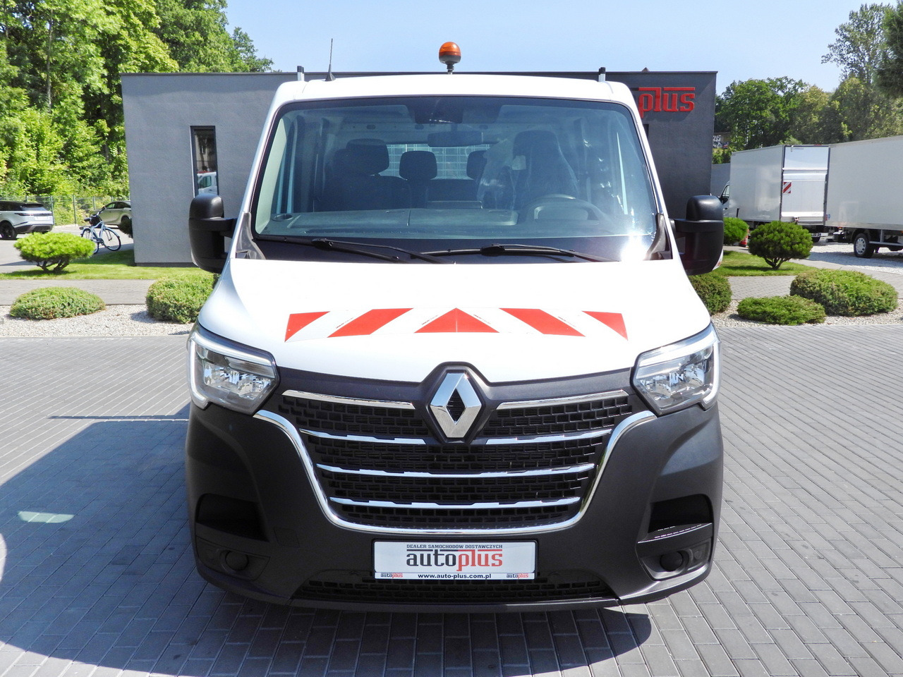 RENAULT MASTER TIPPER DOUBLE CABIN DOKA 6 SEATS CRUISE CONTROL LED LIGHTS TWIN WHEELS AIR CONDITIONING 130HP - 翻斗货车:图5 RENAULT MASTER TIPPER DOUBLE CABIN DOKA 6 SEATS CRUISE CONTROL LED LIGHTS TWIN WHEELS AIR CONDITIONING 130HP - 翻斗货车:图5