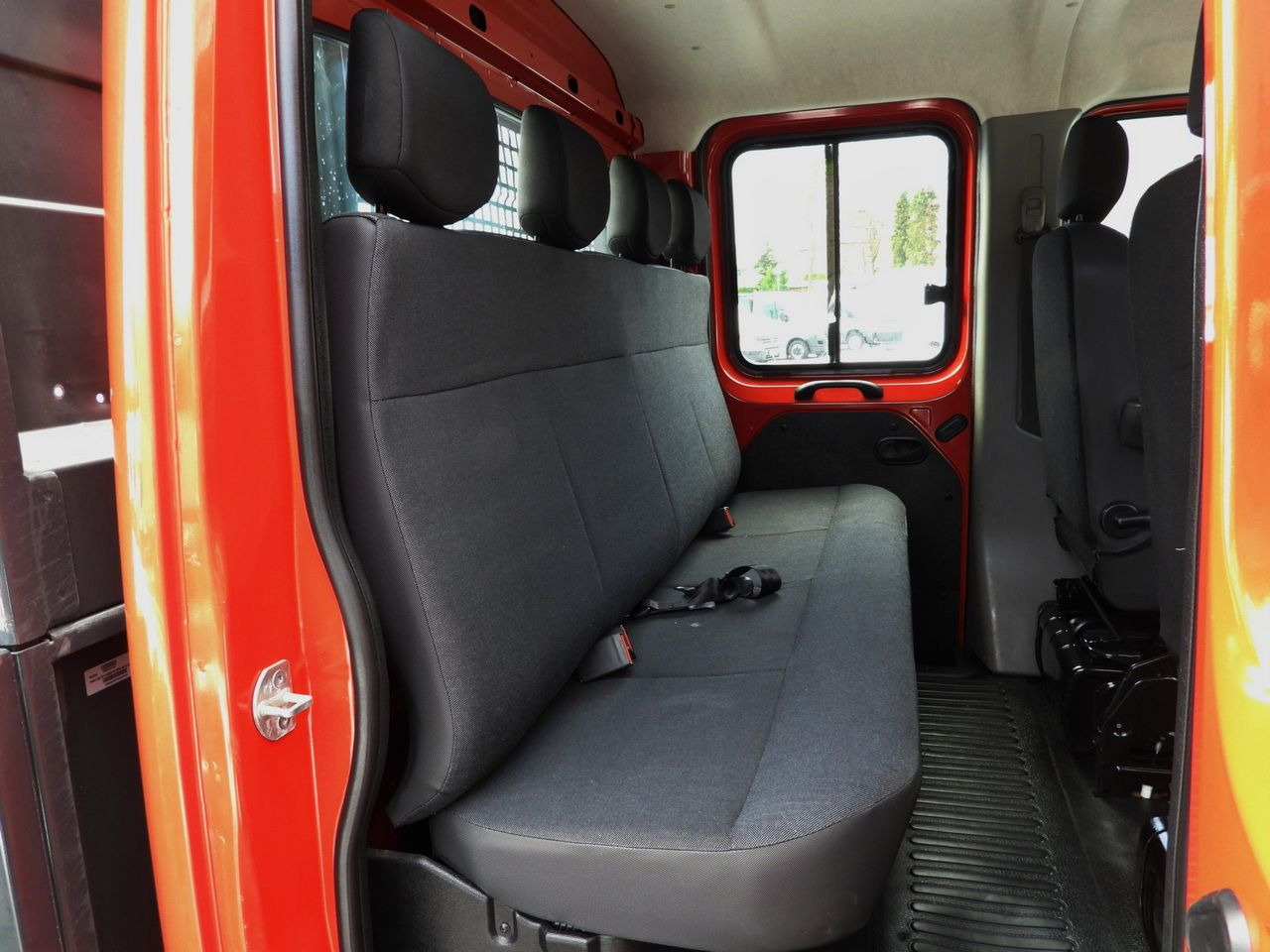 翻斗货车 RENAULT MASTER TIPPER DOUBLE CABIN DOKA 6 SEATS CRUISE CONTROL LED LIGHTS TWIN WHEELS AIR CONDITIONING  145HP：图40