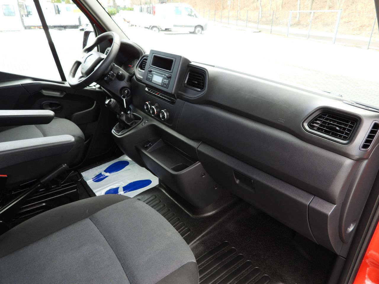 翻斗货车 RENAULT MASTER TIPPER DOUBLE CABIN DOKA 6 SEATS CRUISE CONTROL LED LIGHTS TWIN WHEELS AIR CONDITIONING  145HP：图35