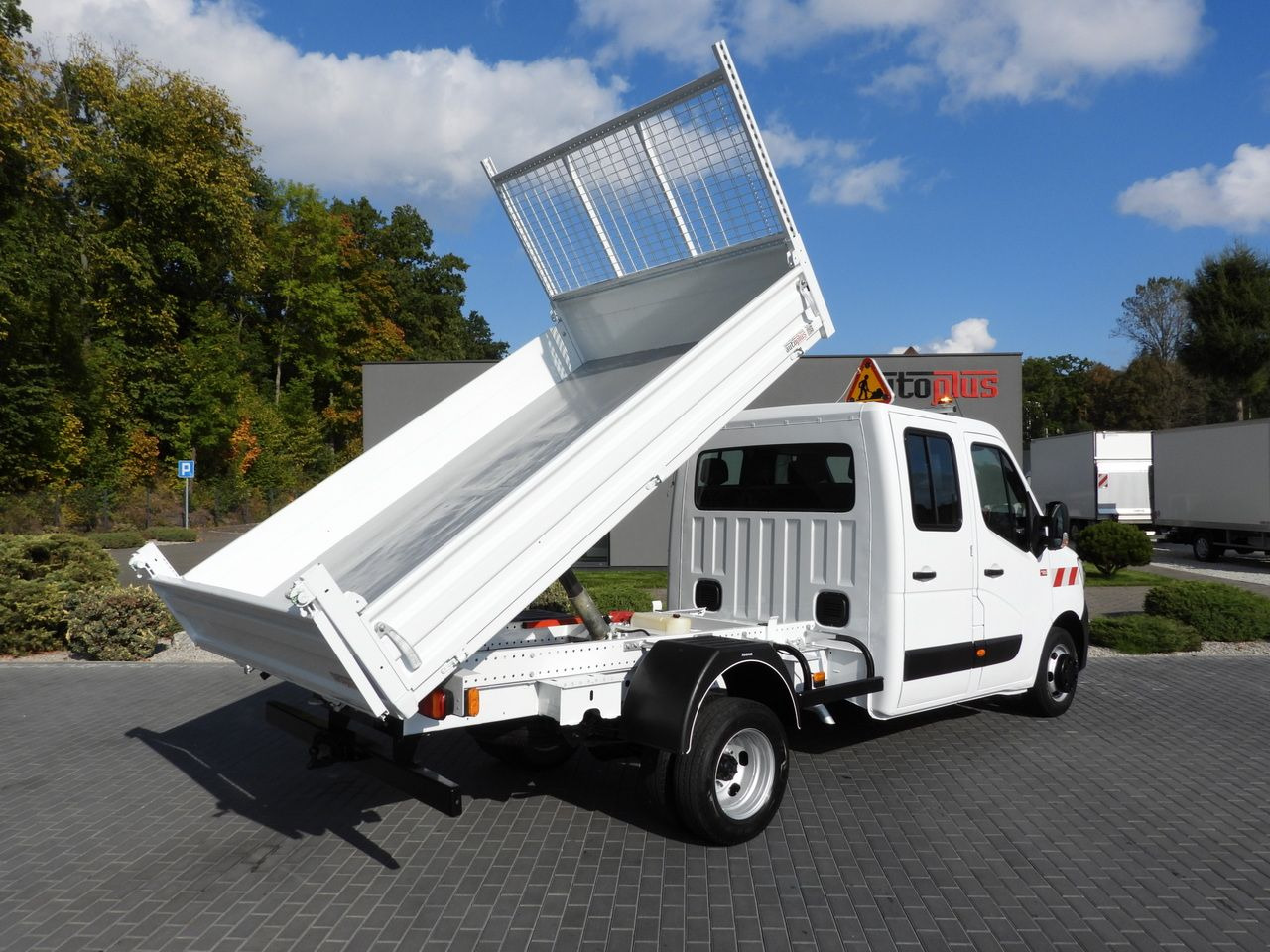 RENAULT MASTER TIPPER DOUBLE CABIN DOKA 6 SEATS CRUISE CONTROL LED LIGHTS TWIN WHEELS AIR CONDITIONING 165HP - 翻斗货车:图3 RENAULT MASTER TIPPER DOUBLE CABIN DOKA 6 SEATS CRUISE CONTROL LED LIGHTS TWIN WHEELS AIR CONDITIONING 165HP - 翻斗货车:图3