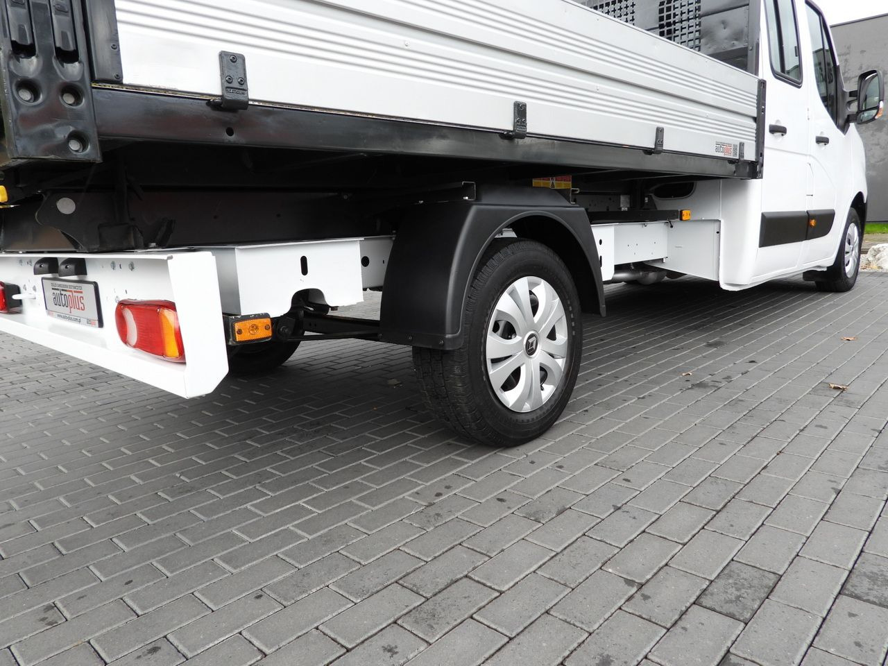 RENAULT MASTER TIPPER DOUBLE CABIN DOKA 7 SEATS CRUISE CONTROL NAVIGATION LED LIGHTS AIR CONDITIONING  145HP 租赁 RENAULT MASTER TIPPER DOUBLE CABIN DOKA 7 SEATS CRUISE CONTROL NAVIGATION LED LIGHTS AIR CONDITIONING  145HP：图16