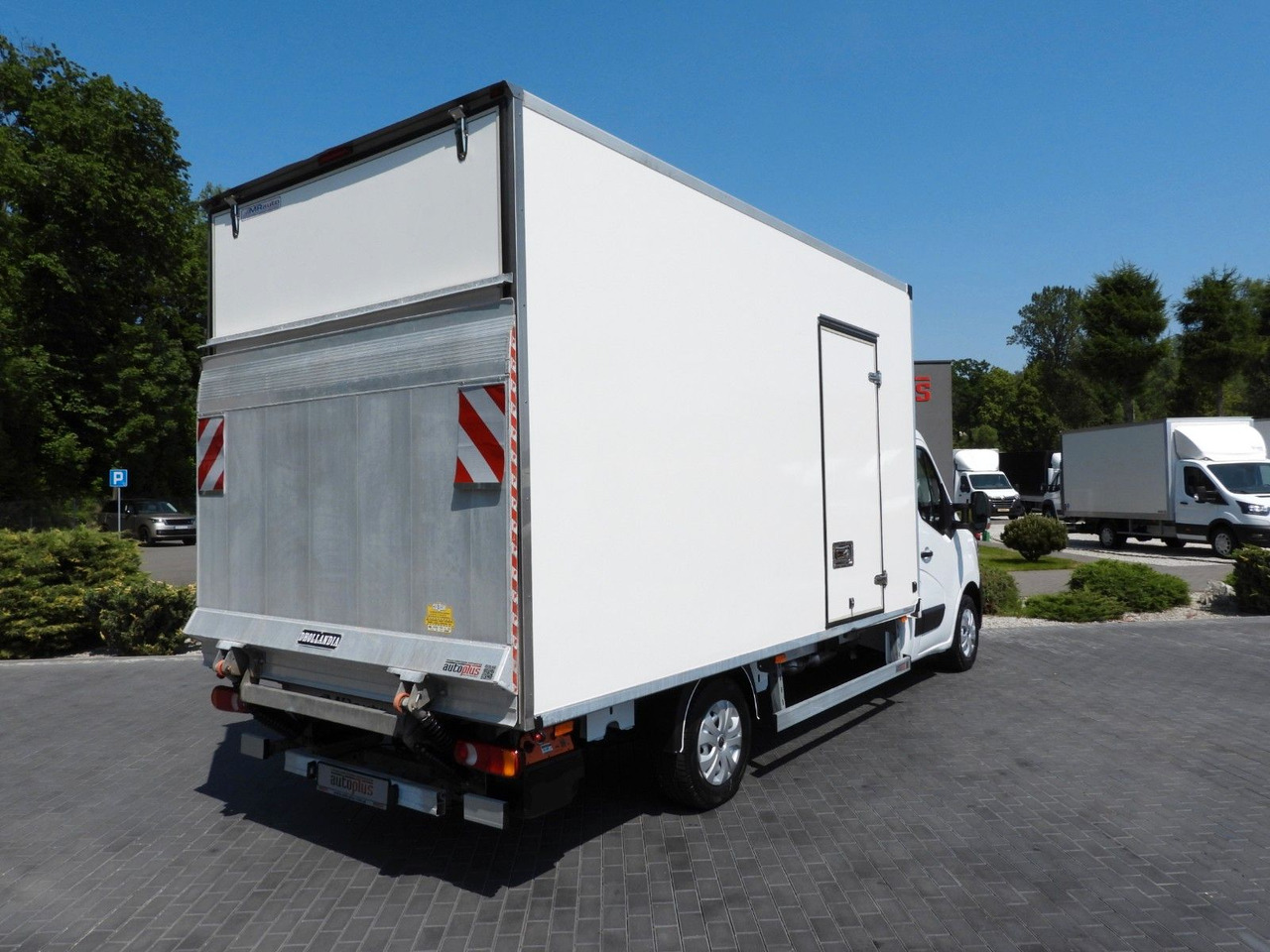Renault MASTER KOFFER AUFZUG 8 PALETTEN TEMPOMAT LED - 厢式货车:图3 Renault MASTER KOFFER AUFZUG 8 PALETTEN TEMPOMAT LED - 厢式货车:图3