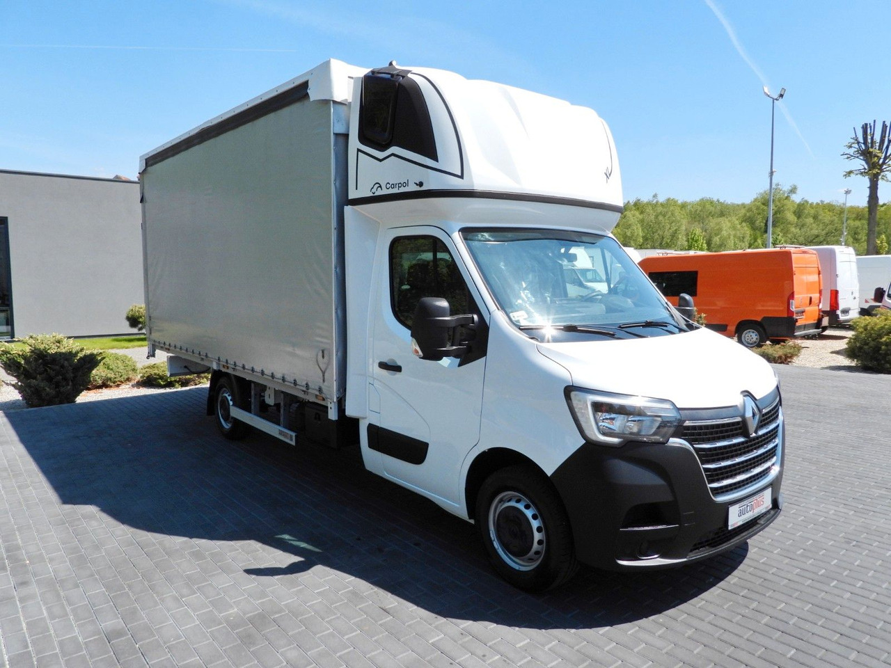 Renault MASTER PRITSCHE PLANE 10 PALETTEN WEBASTO A/C - 侧帘货车:图4 Renault MASTER PRITSCHE PLANE 10 PALETTEN WEBASTO A/C - 侧帘货车:图4