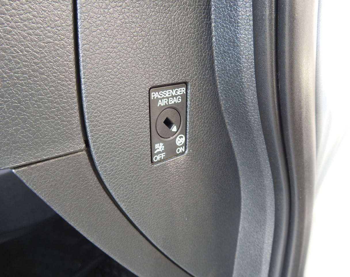 冷藏货车 VOLKSWAGEN CADDY  REFRIGERATOR VAN -20*C HEATING FUNCTION POWER SUPPLY 230V CRUISE CONTROL LED LIGHTS AIR CONDITIONING  100HP：图47