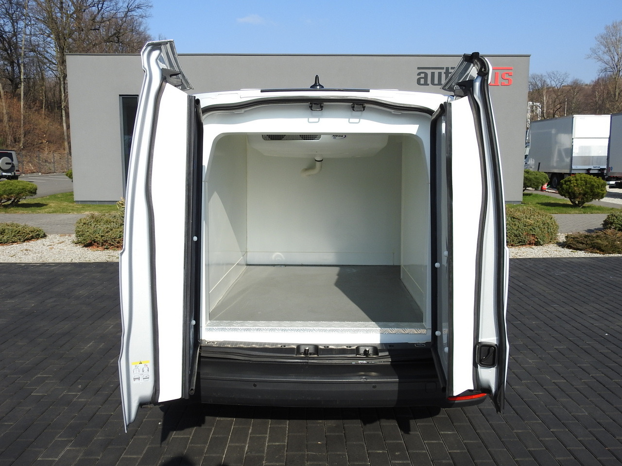 冷藏货车 VOLKSWAGEN CADDY  REFRIGERATOR VAN -20*C HEATING FUNCTION POWER SUPPLY 230V CRUISE CONTROL LED LIGHTS AIR CONDITIONING  100HP：图12