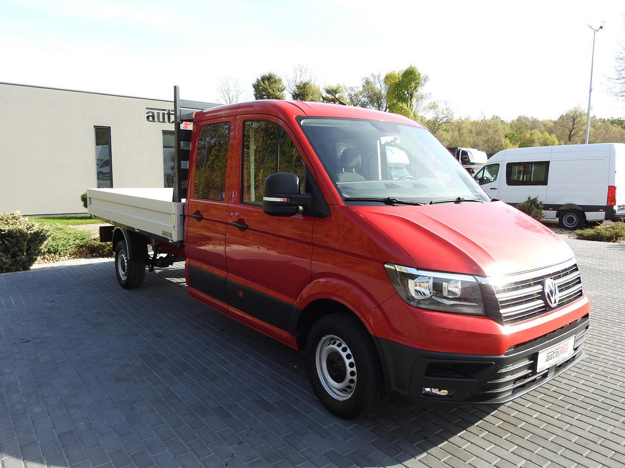 VOLKSWAGEN CRAFTER STAKE BODY DOUBLE CABIN DOKA 7 SEATS AIR CONDITIONING 140HP - 康比货车:图4 VOLKSWAGEN CRAFTER STAKE BODY DOUBLE CABIN DOKA 7 SEATS AIR CONDITIONING 140HP - 康比货车:图4