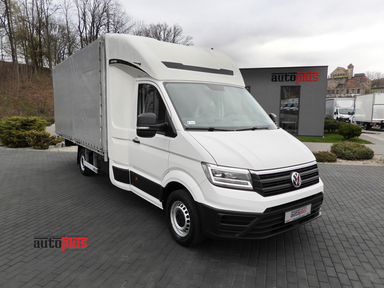 VOLKSWAGEN CRAFTER TARPAULIN 10 PALLETS WEBASTO CRUISE CONTROL LED LIGHTS 180HP - 侧帘货车:图1 VOLKSWAGEN CRAFTER TARPAULIN 10 PALLETS WEBASTO CRUISE CONTROL LED LIGHTS 180HP - 侧帘货车:图1