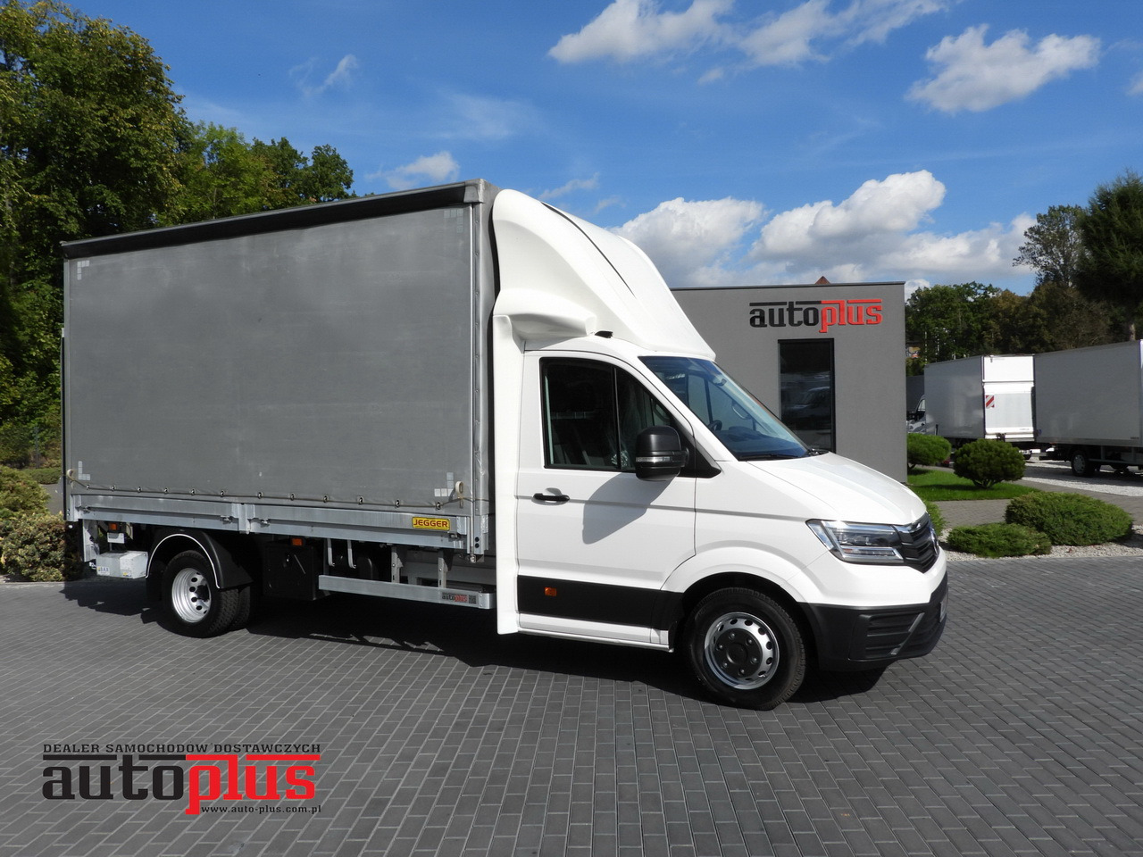 VOLKSWAGEN CRAFTER TARPAULIN LIFT 8 PALLETS CRUISE CONTROL LED LIGHTS TWIN WHEELS AIR CONDITIONING 180HP - 侧帘货车:图1 VOLKSWAGEN CRAFTER TARPAULIN LIFT 8 PALLETS CRUISE CONTROL LED LIGHTS TWIN WHEELS AIR CONDITIONING 180HP - 侧帘货车:图1