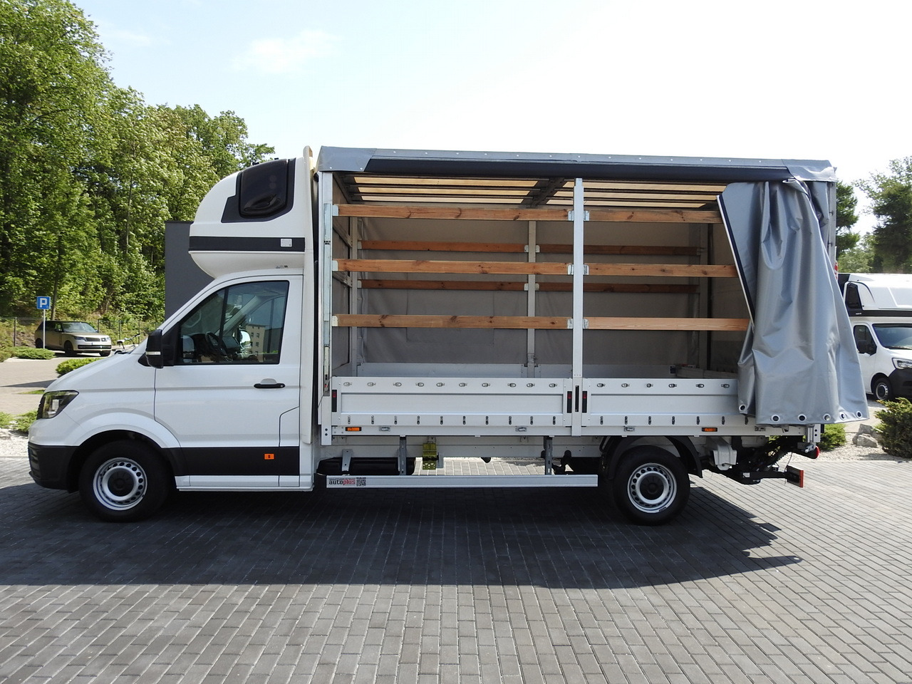 侧帘货车 VOLKSWAGEN CRAFTER TARPAULIN LIFT 8 PALLETS WEBASTO CRUISE CONTROL  180HP：图8