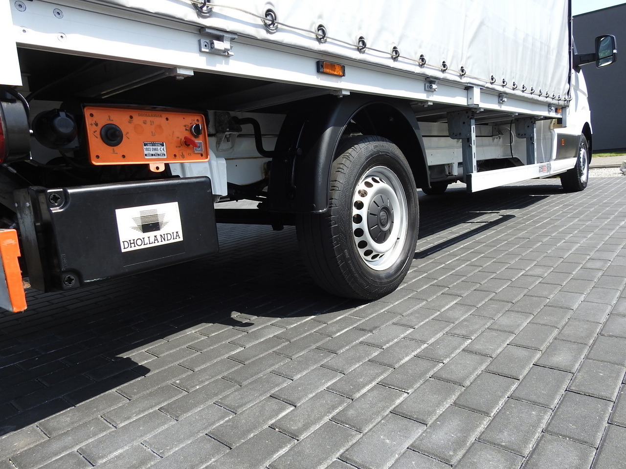 侧帘货车 VOLKSWAGEN CRAFTER TARPAULIN LIFT 8 PALLETS WEBASTO CRUISE CONTROL  180HP：图18
