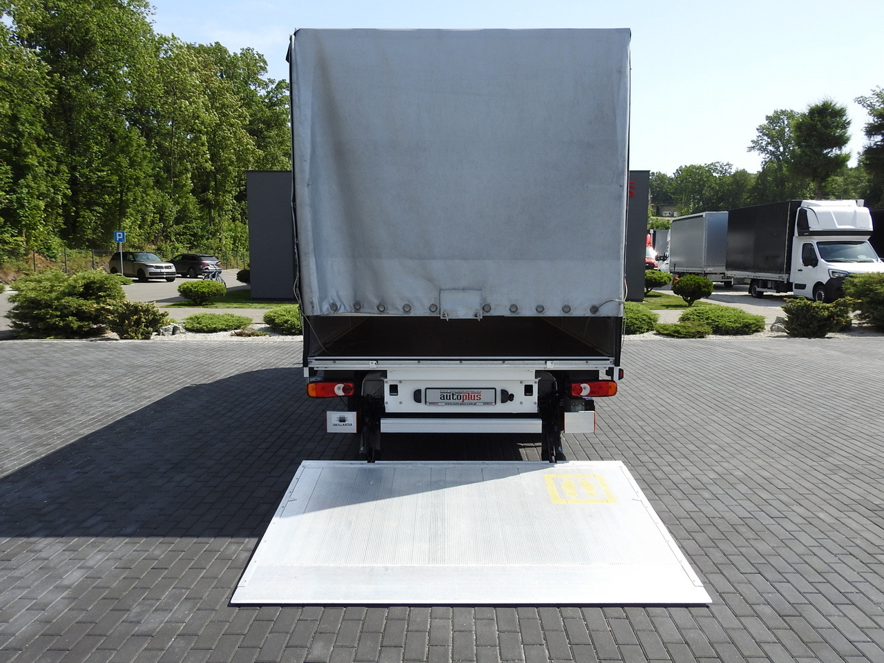 侧帘货车 VOLKSWAGEN CRAFTER TARPAULIN LIFT 8 PALLETS WEBASTO CRUISE CONTROL  180HP：图12