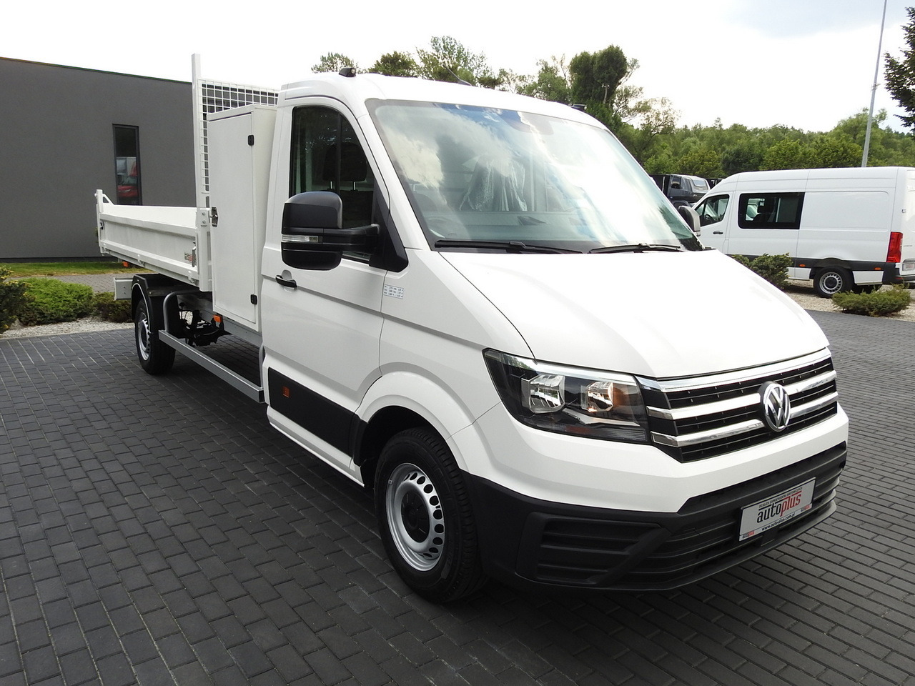 VOLKSWAGEN CRAFTER TIPPER CRUISE CONTROL  100HP - 翻斗货车:图4 VOLKSWAGEN CRAFTER TIPPER CRUISE CONTROL  100HP - 翻斗货车:图4