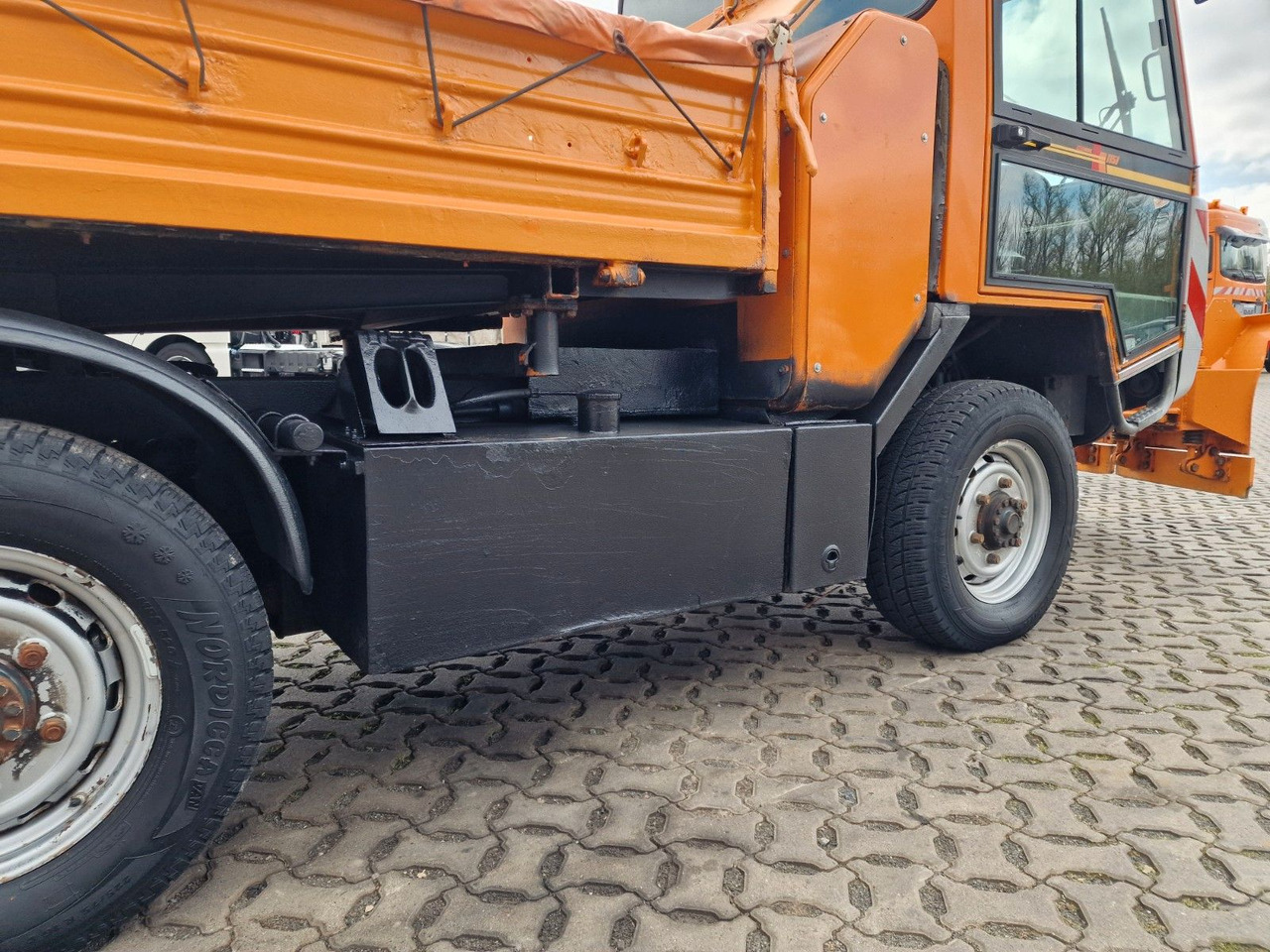 道路清扫机 BokiMobil 1151 Schneepflug：图12