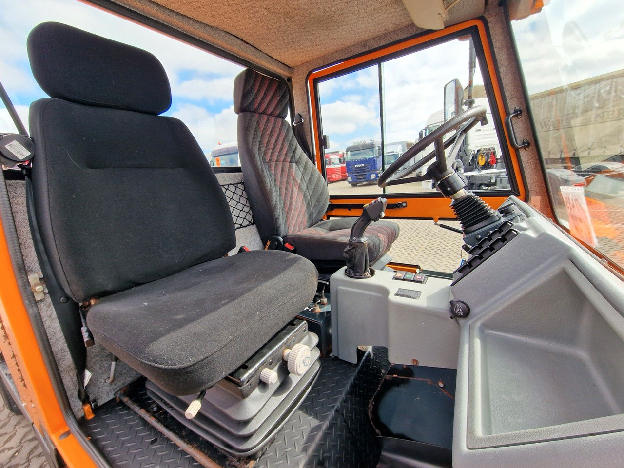 道路清扫机 BokiMobil 1151 Schneepflug：图29