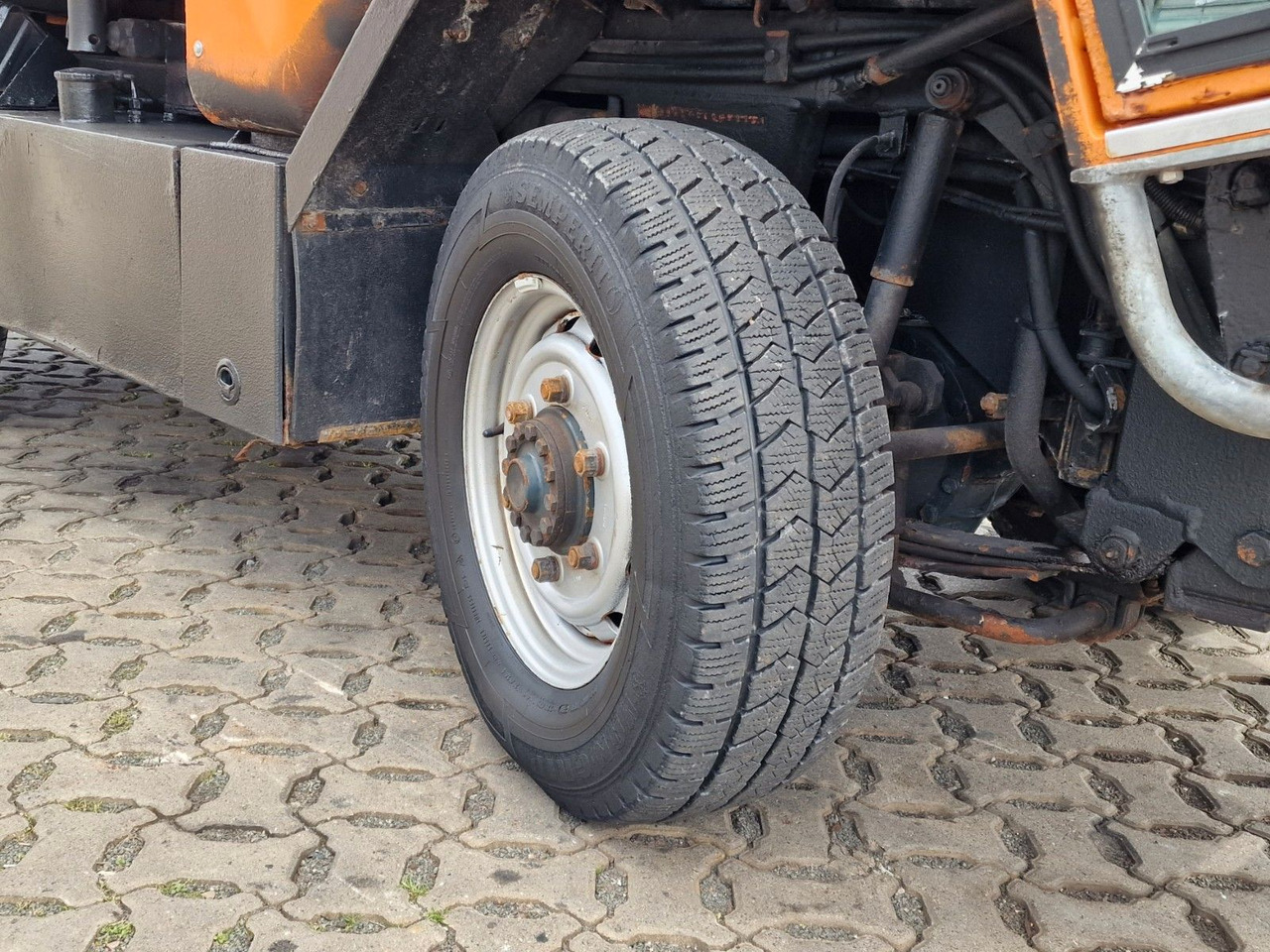 道路清扫机 BokiMobil 1151 Schneepflug：图46