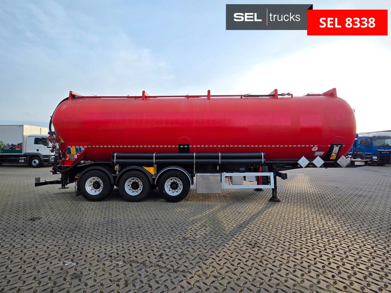 Feldbinder KIP 52/7000/A/2 / Alu-Felgen / ADR AT / 52.000 l - 筒仓拖车:图4 Feldbinder KIP 52/7000/A/2 / Alu-Felgen / ADR AT / 52.000 l - 筒仓拖车:图4