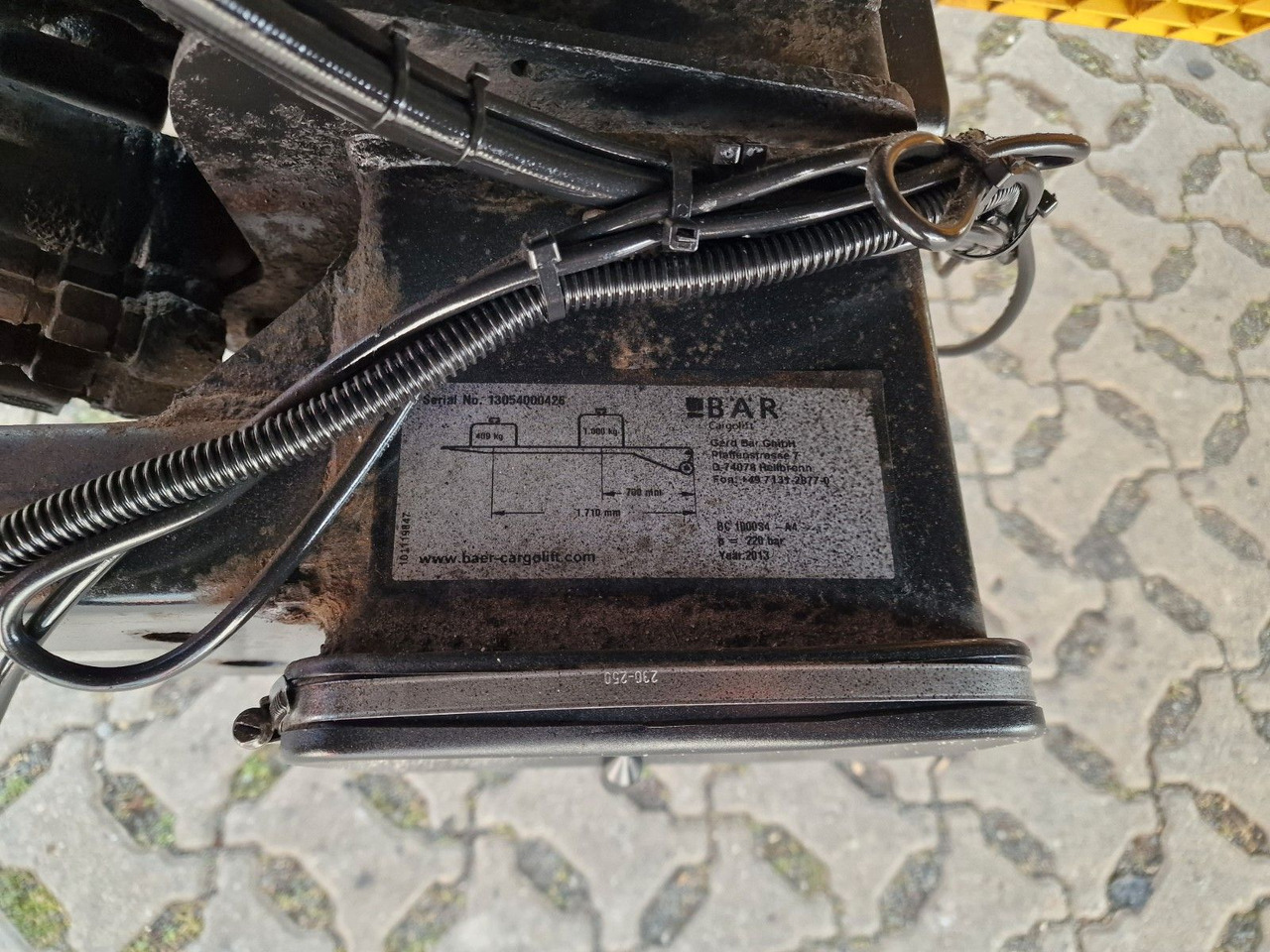 厢式卡车 Iveco Eurocargo 100E22 / Ladebordwand / 3 Sitzen:图23 厢式卡车 Iveco Eurocargo 100E22 / Ladebordwand / 3 Sitzen:图23