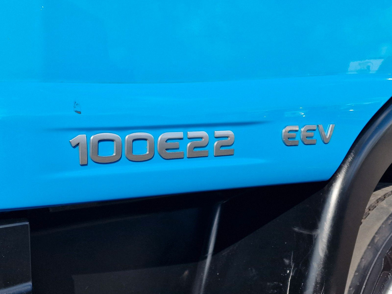 厢式卡车 Iveco Eurocargo 100E22 / Ladebordwand / 3 Sitzen:图30 厢式卡车 Iveco Eurocargo 100E22 / Ladebordwand / 3 Sitzen:图30