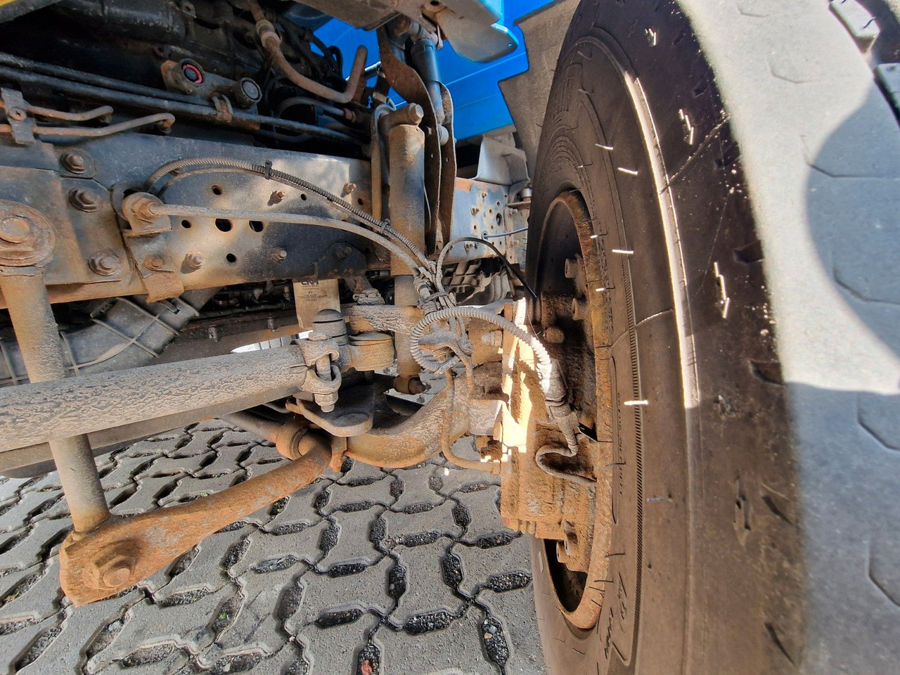 厢式卡车 Iveco Eurocargo 100E22 / Ladebordwand / 3 Sitzen:图46 厢式卡车 Iveco Eurocargo 100E22 / Ladebordwand / 3 Sitzen:图46