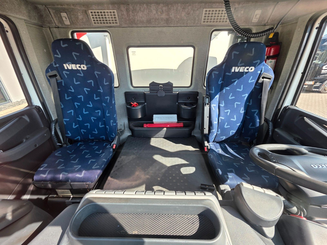 罐车 Iveco Stralis 420 / Sening / ADR AT / 14.600 l /:图19 罐车 Iveco Stralis 420 / Sening / ADR AT / 14.600 l /:图19