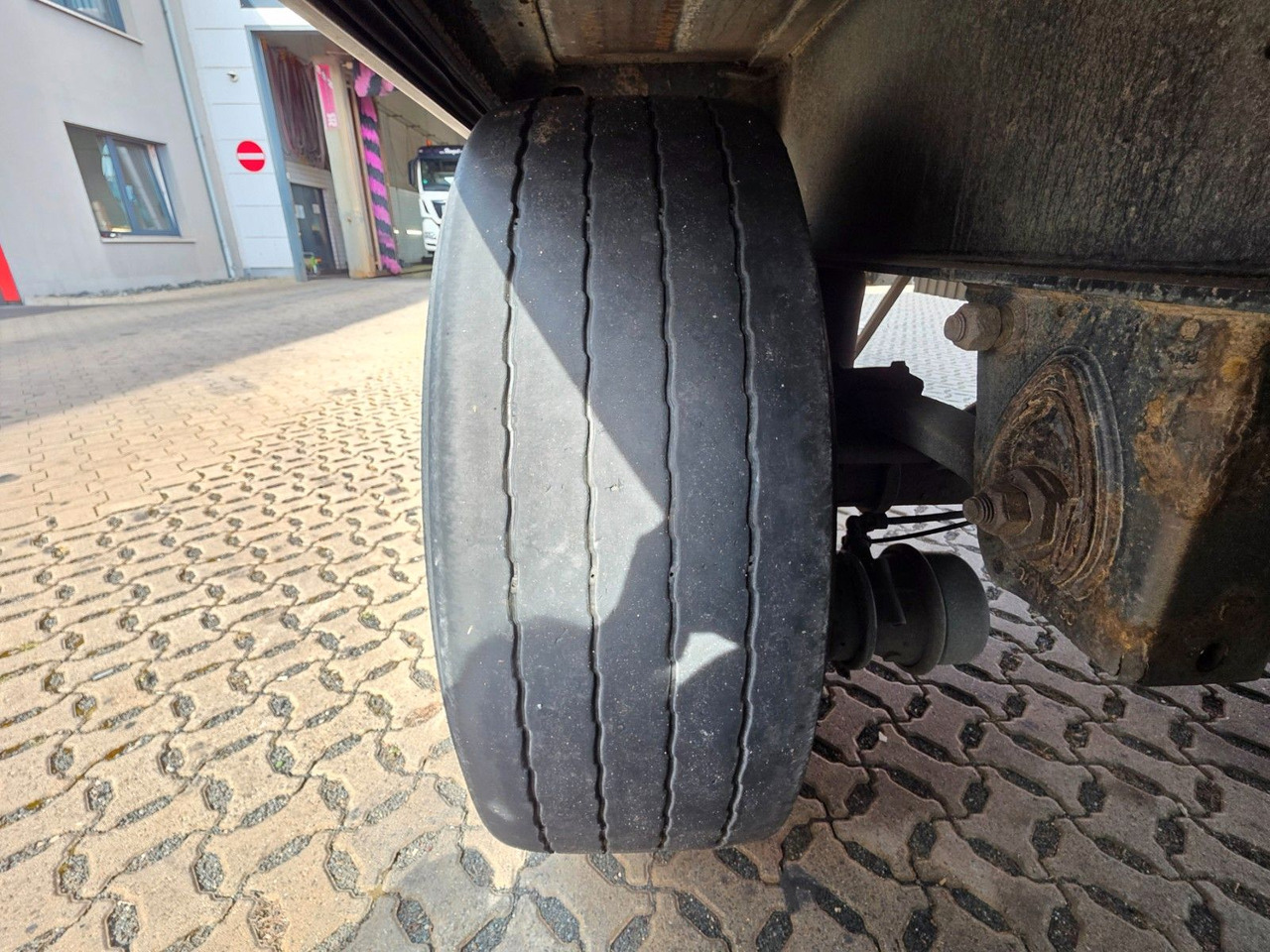 侧帘半拖车 Krone SD / Palettenkasten / Liftachse:图41 侧帘半拖车 Krone SD / Palettenkasten / Liftachse:图41