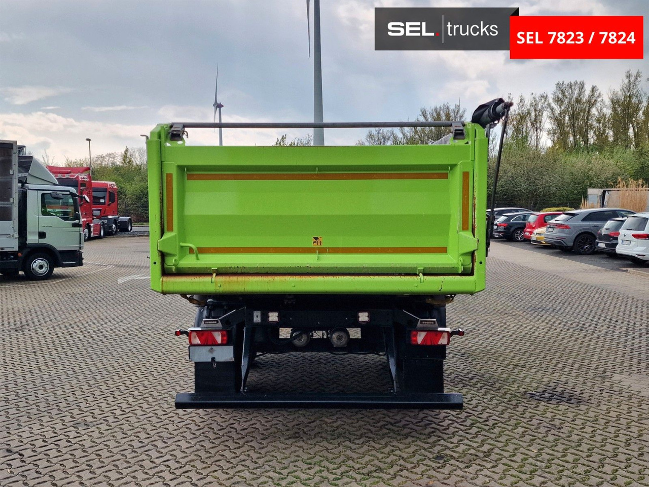 翻斗车 MAN TGS 33.510 6x6 BL CH /Dreiseitenkipper /6x6 / 6D:图9 翻斗车 MAN TGS 33.510 6x6 BL CH /Dreiseitenkipper /6x6 / 6D:图9