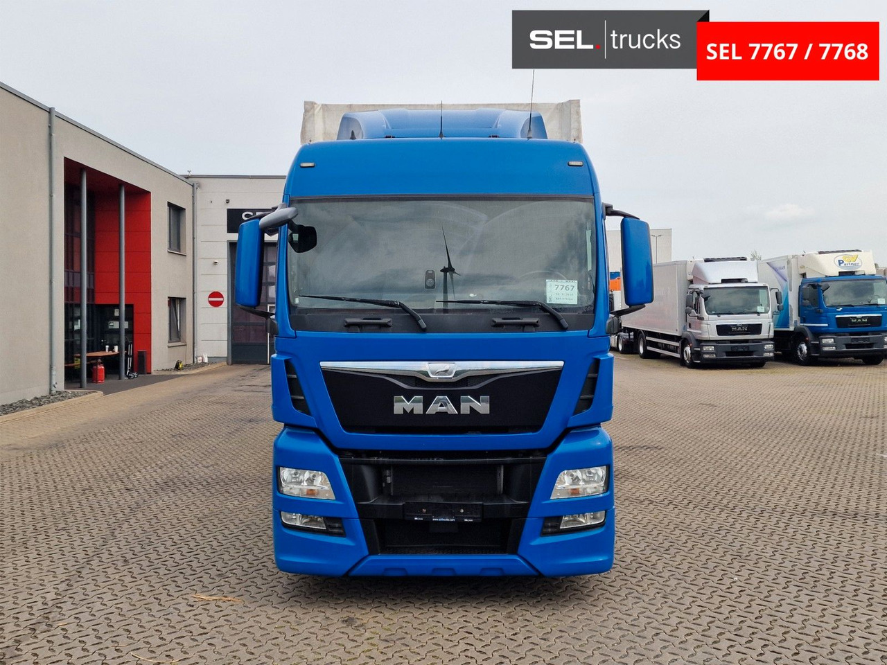 MAN TGX 18.440 4X2 LL-U /Intarder/Hubdach/Durchlade - 侧帘卡车:图2 MAN TGX 18.440 4X2 LL-U /Intarder/Hubdach/Durchlade - 侧帘卡车:图2