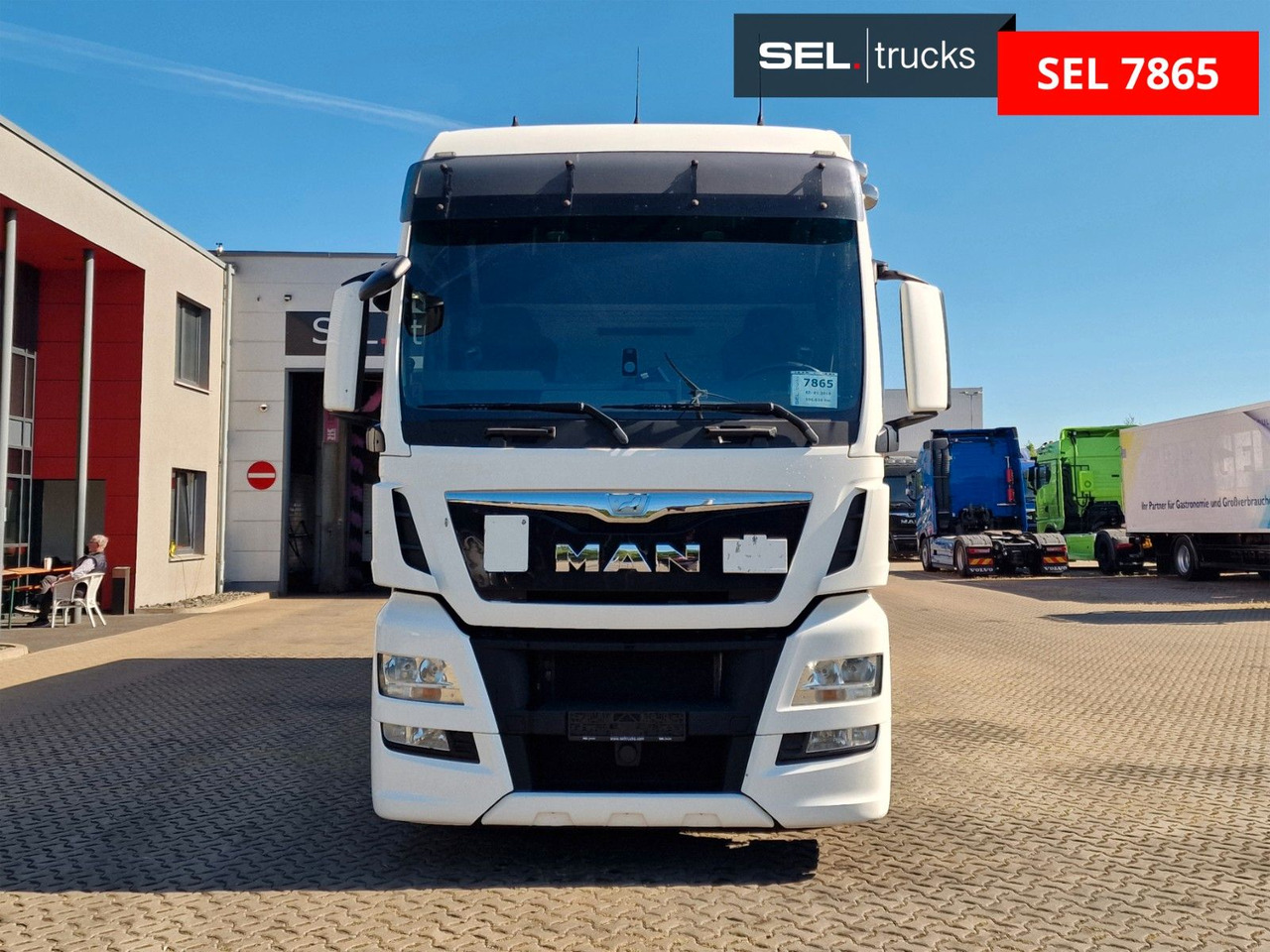 MAN TGX 24.400 6X2-2 LL-U / Intarder / Ldbw / Konvek - 厢式卡车:图3 MAN TGX 24.400 6X2-2 LL-U / Intarder / Ldbw / Konvek - 厢式卡车:图3