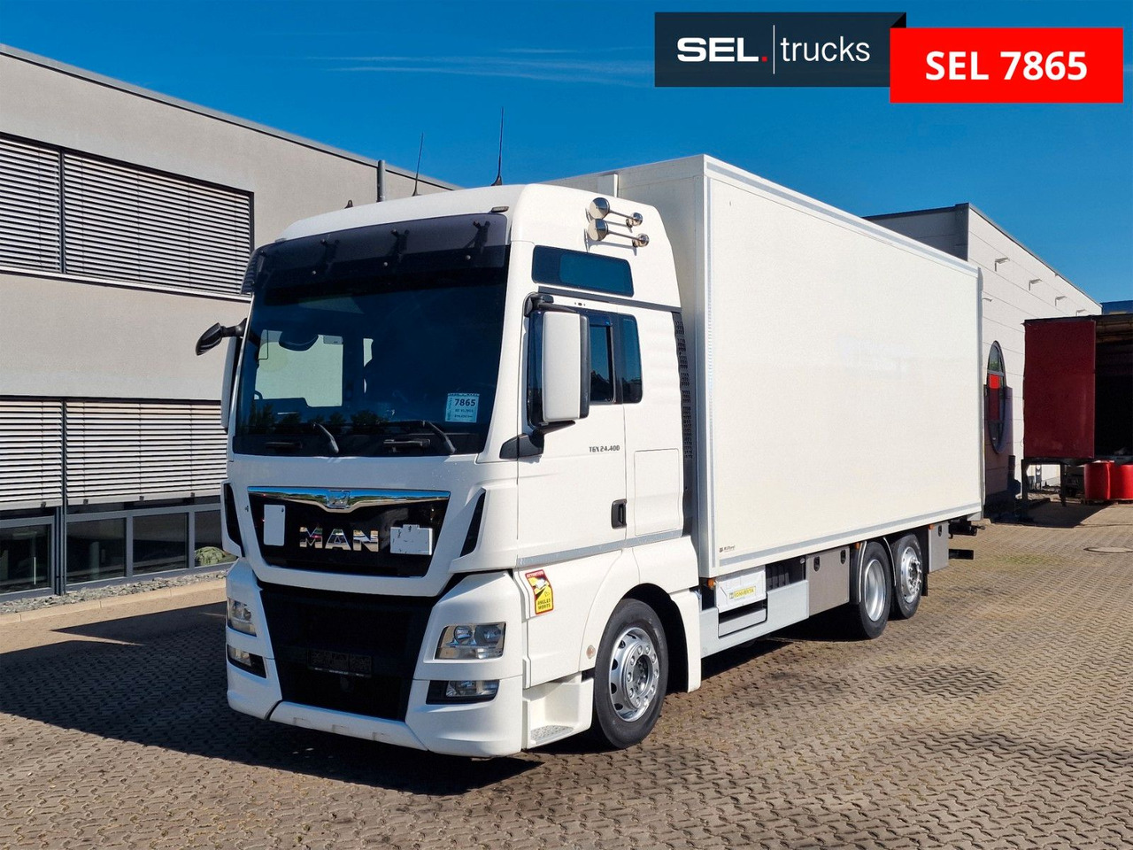 MAN TGX 24.400 6X2-2 LL-U / Intarder / Ldbw / Konvek - 厢式卡车:图2 MAN TGX 24.400 6X2-2 LL-U / Intarder / Ldbw / Konvek - 厢式卡车:图2