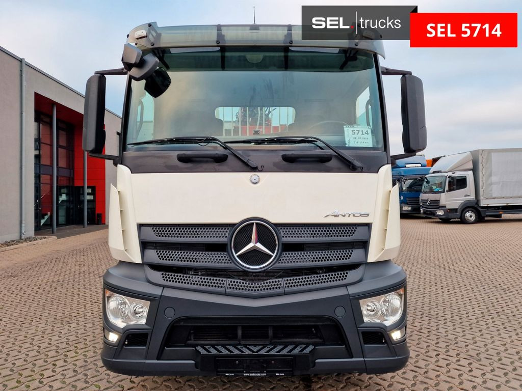 Mercedes-Benz Antos 1832 / MKG Kran Mercedes-Benz Antos 1832 / MKG Kran - 栏板式/ 平板卡车, 起重车:图3 Mercedes-Benz Antos 1832 / MKG Kran Mercedes-Benz Antos 1832 / MKG Kran - 栏板式/ 平板卡车, 起重车:图3