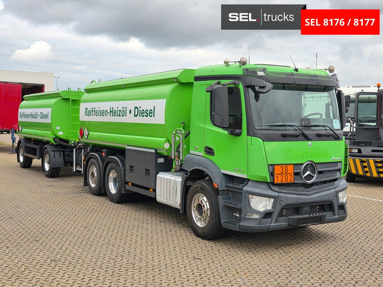 Mercedes-Benz Antos 2643 / Ret. / ADR AT / Lenkachse /KOMPLETT - 罐车:图3 Mercedes-Benz Antos 2643 / Ret. / ADR AT / Lenkachse /KOMPLETT - 罐车:图3